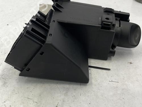 Used Headlight switch MERCEDES-BENZ E-CLASS (W210) E 220 CDI (210.006) (143 hp) 22829565