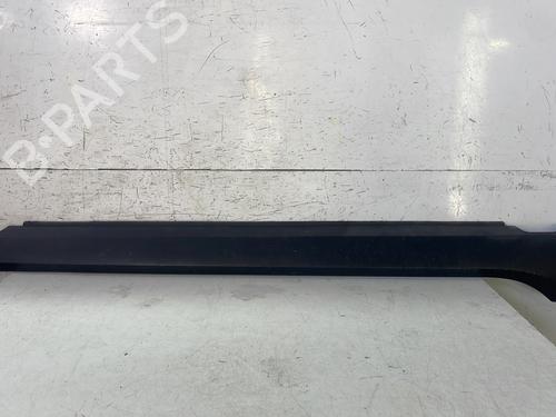 Højre sidekjole PEUGEOT 2008 I (CU_) 1.2 THP 110 / PureTech 110 (110 hp) 32477536