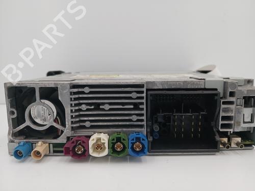 Used Radio Radio BMW 5 Touring (F11) 518 d (150 hp) 30818775 30818775