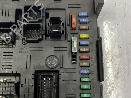 Used Fuse box Fuse box CITROËN C5 II (RC_) 1.6 HDi (RC8HZB) (109 hp) 22834828 22834828