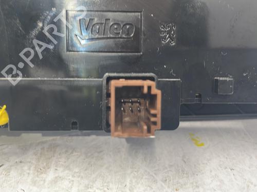 climate-control-peugeot-508-i-8d_-2010-2011-2012-2013-2014-2015-2016-2017-2018-25700655 main image