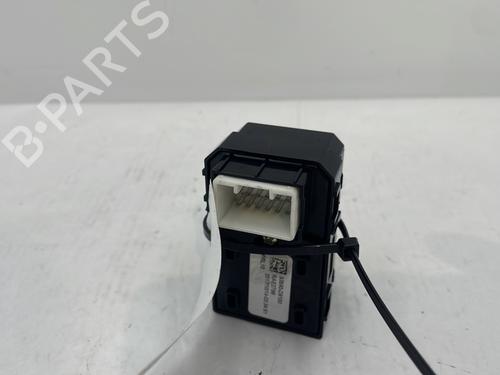 Venstre bagtil elrude kontakt Venstre bagtil elrude kontakt KIA SPORTAGE IV (QL, QLE) 1.7 CRDi (141 hp) 34259834 34259834