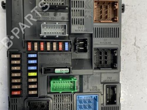 Fuse box PEUGEOT 208 I (CA_, CC_) 1.2 VTI 82 | BP22834816E1 