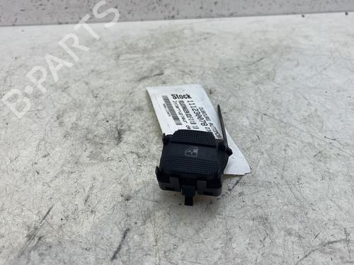 Used Right rear window switch VW GOLF III (1H1) 1.8 (90 hp) 28531799