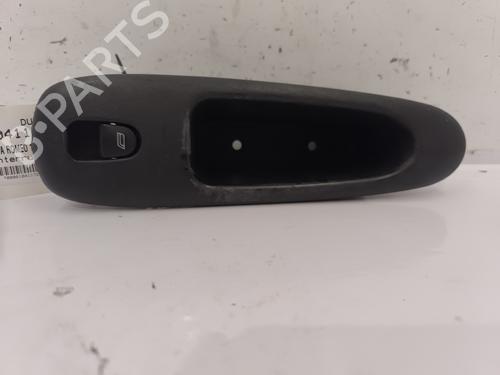 Mando elevalunas delantera derecho ALFA ROMEO 156 (932_) 1.9 JTD (932.A2B00, 932.A2C00) (115 hp) 24981650