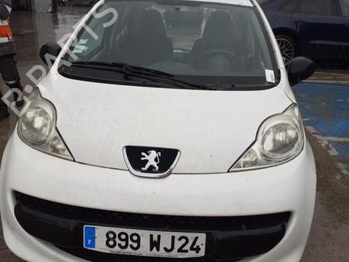 Left taillight PEUGEOT 107 (PM_, PN_) 1.0 | BP22828567C34 