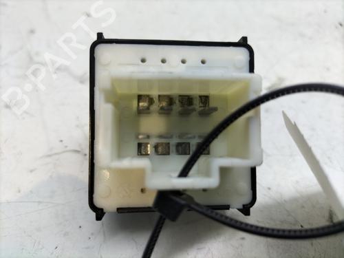 Left front window switch CITROËN C4 CACTUS 1.2 VTi 82 | BP26659672I27 - Image 3