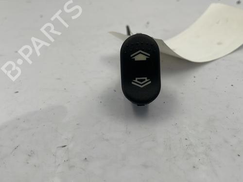 Used Right rear window switch Right rear window switch FORD FOCUS I Saloon (DFW) 2.0 16V (131 hp) 22831143 22831143