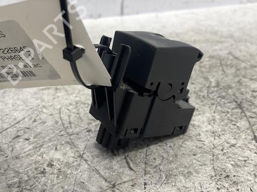 Used Switch Switch RENAULT SCÉNIC III (JZ0/1_) 1.5 dCi (110 hp) 23970279 23970279