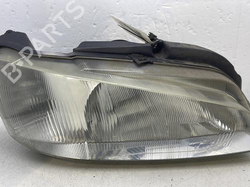 Used Right headlight PEUGEOT 106 I (1A, 1C) 1.1 (60 hp) 31643197