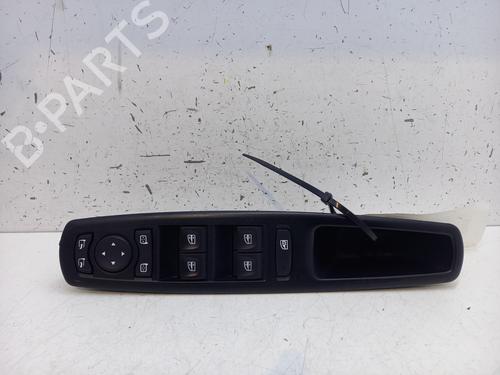 Used Switch RENAULT SCÉNIC III (JZ0/1_) 1.5 dCi (110 hp) 28004311