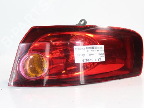Højre baglygte FIAT CROMA (194_) 1.9 D Multijet (194AXC1B, 194AXC12) (150 hp) 22813190