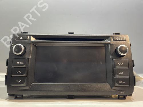 Used Radio TOYOTA AURIS (_E18_) 2.0 D-4D (ADE186_, ADE186R) (124 hp) 30497446