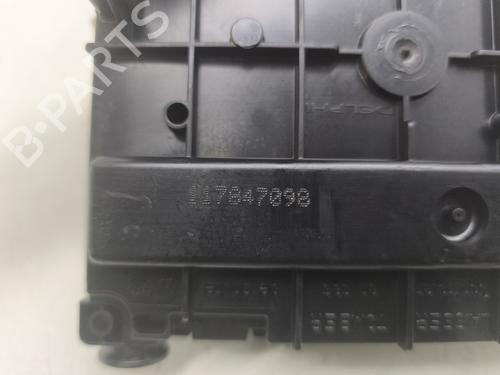 Caja reles / fusibles CITROËN C4 Picasso I MPV (UD_) 1.6 HDi 110 | BP30904904E1