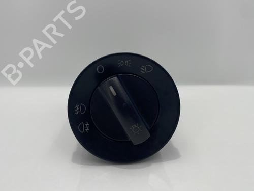 Used Headlight switch VW POLO IV (9N_, 9A_) 1.4 TDI (70 hp) 30701288