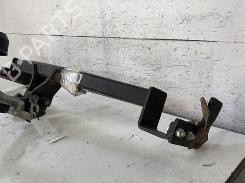 Used Tow ball/Mechanism Tow ball/Mechanism CITROËN DS3 (SA_) 1.6 HDi 90 (92 hp) 33806873 33806873