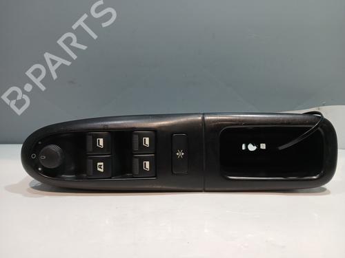 Used Left front window switch PEUGEOT 406 Break (8E/F) 2.0 HDI 110 (109 hp) 30378862