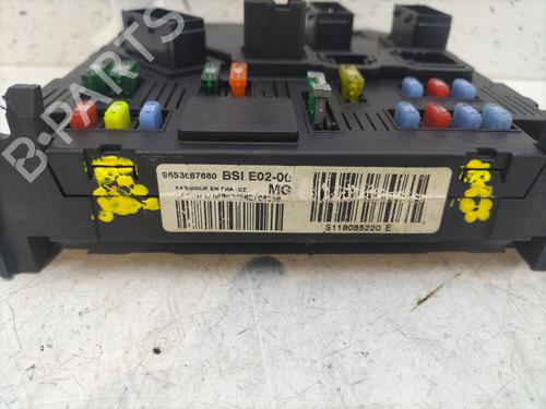 Used Fuse box Fuse box CITROËN XSARA PICASSO (N68) 1.6 HDi (90 hp) 27989743 27989743