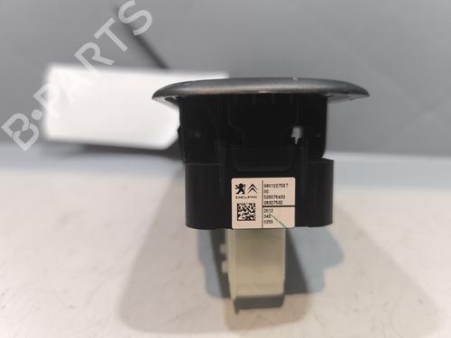 Used Left front window switch Left front window switch CITROËN C3 II (SC_) [2009-2026] 29338912 29338912