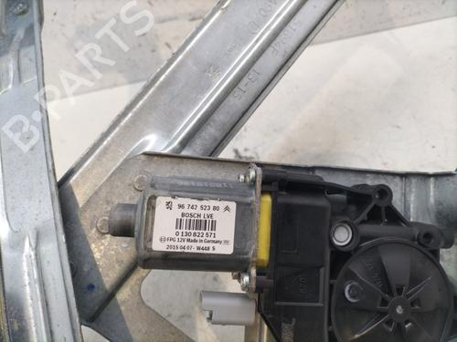 Front right window mechanism PEUGEOT 208 I (CA_, CC_) 1.0 VTi | BP28328483C23 