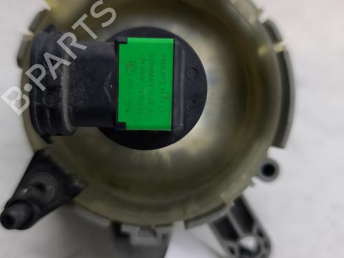 right-front-fog-light-volvo-v50-545-2003-2004-2005-2006-2007-2008-2009-2010-2011-2012-29700539 main image