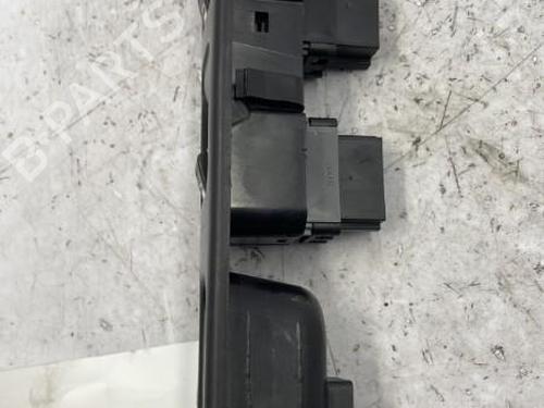 Used Switch Switch PEUGEOT 307 (3A/C) 1.4 16V (88 hp) 22834101 22834101