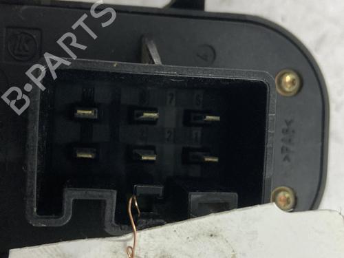 Used Left front window switch FORD FOCUS I Turnier (DNW) 1.6 16V (100 hp) 22817017
