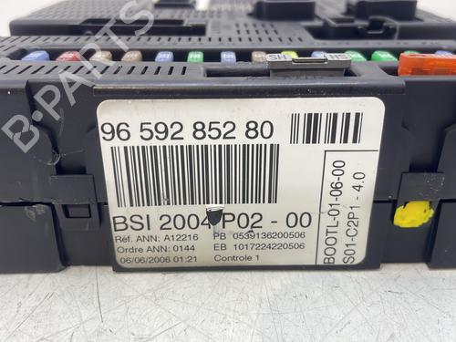 Fuse box LANCIA PHEDRA (179_) 2.0 JTD (179.AXH1B, 179.BXH1B) | BP28963453E1