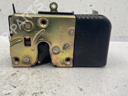Used Front left lock Front left lock 25700647 25700647