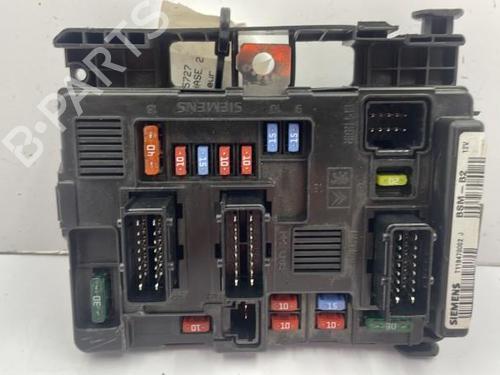 Used Fuse box Fuse box CITROËN BERLINGO / BERLINGO FIRST MPV (MF_, GJK_, GFK_) 1.4 i (MFKFX, MFKFW, GJKFWB, GJKFWC, GFKFWC) (75 hp) 22835999 22835999