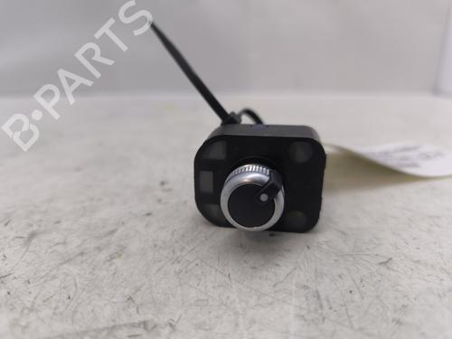 Comando specchietti Comando specchietti AUDI A3 Sportback (8VA, 8VF) 1.6 TDI (110 hp) 33737364 33737364