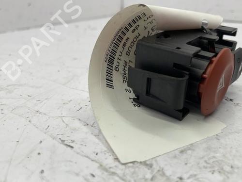 Used Warning switch Warning switch RENAULT MODUS / GRAND MODUS (F/JP0_) 1.2 (JP0C, JP0K, FP0C, FP0K, FP0P, JP0P, JP0T) (75 hp) 22836935 22836935