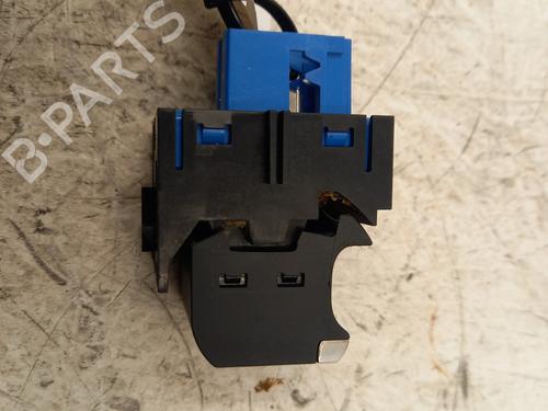 Used Switch Switch PEUGEOT 208 II (UB_, UP_, UW_, UJ_) 1.2 PureTech 100 (101 hp) 23830296 23830296