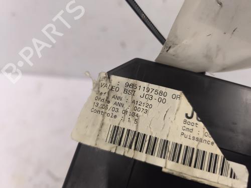 Used Fuse box Fuse box PEUGEOT 307 (3A/C) 2.0 HDi 110 (107 hp) 25445634 25445634