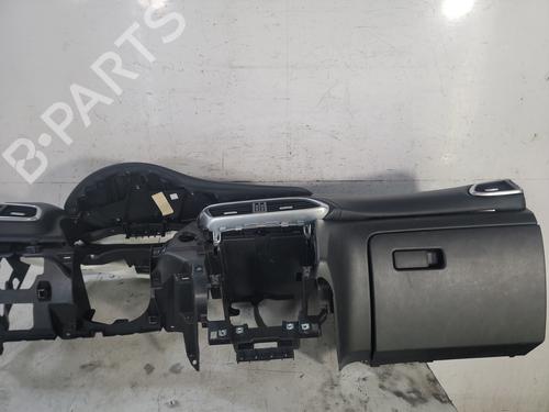 Dashboard INFINITI Q30 2.2 D AWD | BP26741940C46  - Image 6