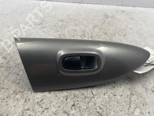 Right front window switch NISSAN JUKE (F15) 1.5 dCi | BP22834773I26 