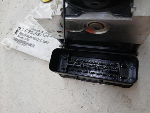 ABS pump PORSCHE MACAN (95B) 2.0 | BP39689691M43 - Image 3