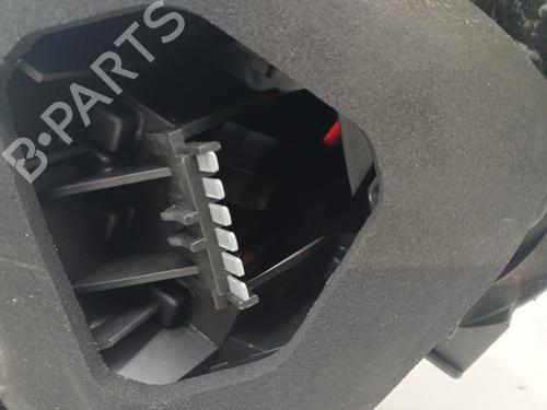 left-taillight-opel-corsa-d-s07-2006-2007-2008-2009-2010-2011-2012-2013-2014-2015-30200200 main image