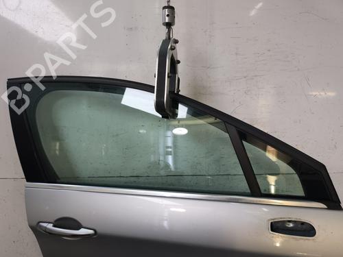 Dør højre fortil Dør højre fortil CITROËN C5 III (RD_) 2.0 HDi 140 (RDRHF8, RDRHFA, RDRHA8, RDRHAJ) (140 hp) 32703745 32703745