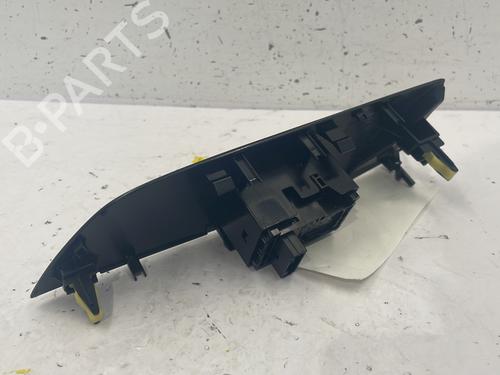 Used Right front window switch Right front window switch TOYOTA PRIUS PHV (_W52_) 1.8 Plug-in Hybrid (ZVW52) (122 hp) 25833082 25833082