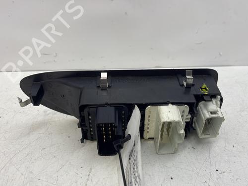 Used Left front window switch Left front window switch RENAULT LAGUNA II (BG0/1_) [2001-2007] 29141371 29141371