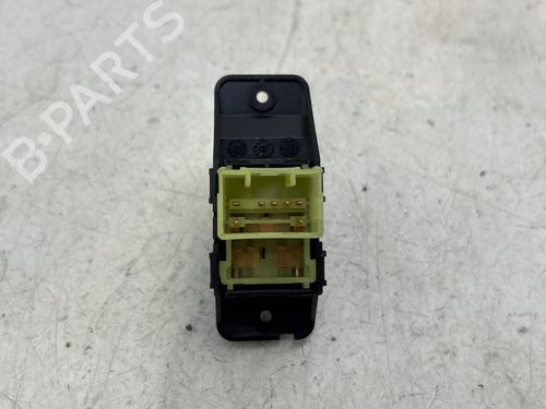 Left front window switch KIA STONIC (YB) 1.0 T-GDi | BP35936992I27 - Image 3