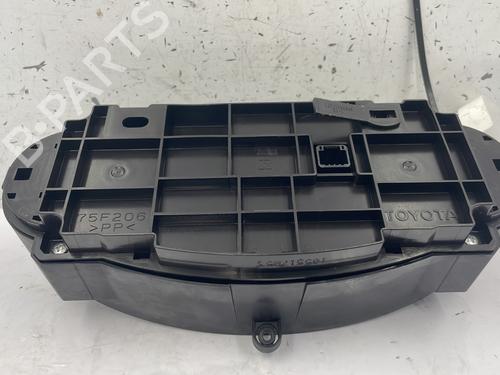 Climate control TOYOTA YARIS (_P13_) 1.5 Hybrid (NHP130_, NHP130) | BP25758219I5 