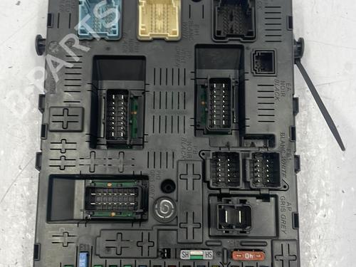 Used Fuse box PEUGEOT 307 Break (3E) 1.6 HDi 110 (109 hp) 22830745