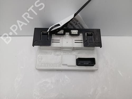 Used Display monitor Display monitor RENAULT CLIO II (BB_, CB_) 1.2 (BB0A, BB0F, BB10, BB1K, BB28, BB2D, BB2H, CB0A,... (58 hp) 32336038 32336038