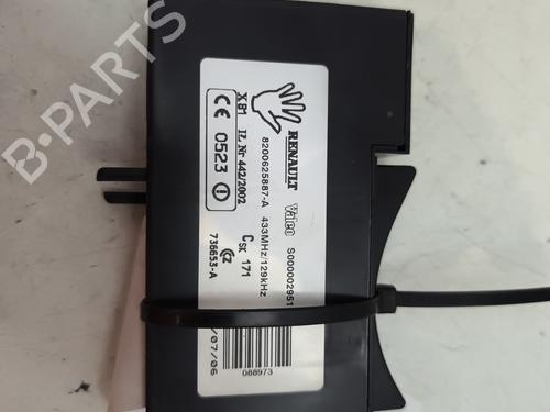 Card reader RENAULT ESPACE IV (JK0/1_) 2.0 dCi (JK01, JK02, JK1J, JK1K, JK1H) | BP28080366E4 