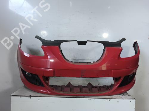 Used Front bumper SEAT ALTEA (5P1) 1.9 TDI (105 hp) 26181941