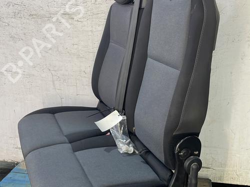 Right front seat RENAULT MASTER III Van (FV) 2.3 dCi 125 FWD (FV0C, FV0D, FV0G, FV0H, FV0J, FV0K,... | BP33198512C16 - Image 3