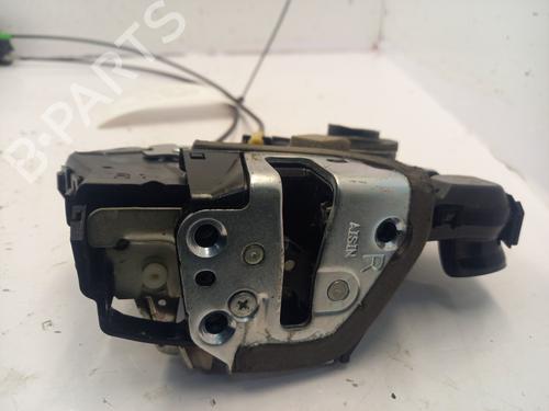 Used Front right lock Front right lock SUZUKI GRAND VITARA II (JT, TE, TD) 1.9 DDiS All-wheel Drive (JT419, TD44, JB419WD, JB419XD,... (129 hp) 22846505 22846505