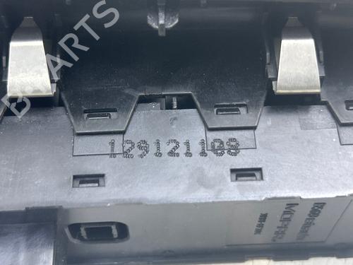 Left front window switch FIAT 500X (334_) 1.3 (334.AXR11) | BP37202932I27 - Image 3